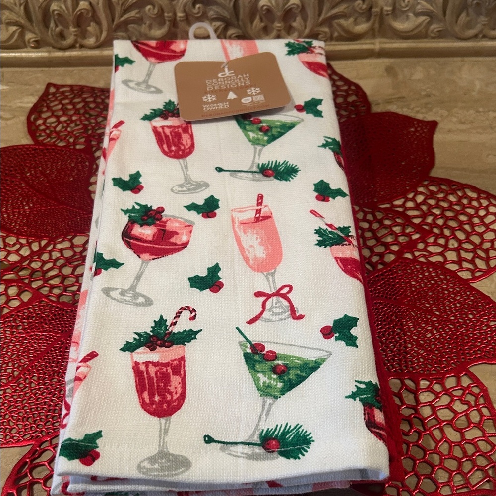 NWT Set of 3 Festive Cocktail Holiday Print Kitchen Towel
